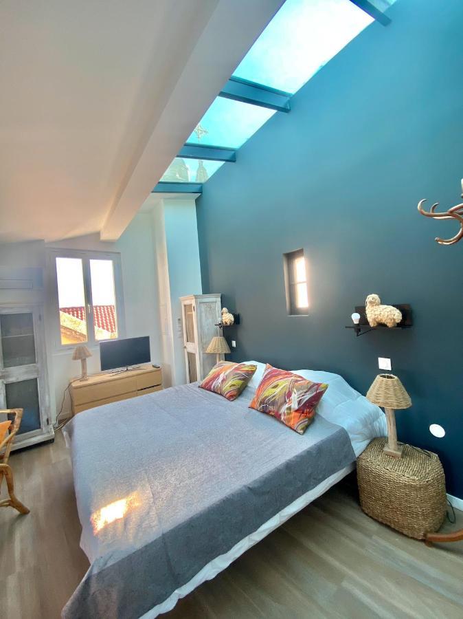 Les Nuits Etoilees, Studio Terrasse Apercu Mer, Tres Lumineux, Ac, 100M Du Port Sanary Zewnętrze zdjęcie