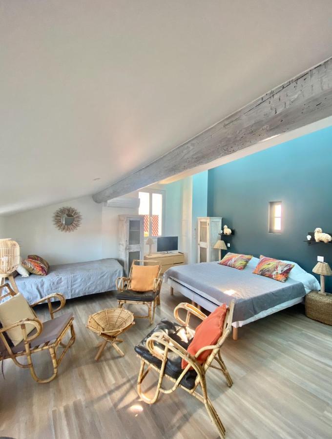 Les Nuits Etoilees, Studio Terrasse Apercu Mer, Tres Lumineux, Ac, 100M Du Port Sanary Zewnętrze zdjęcie